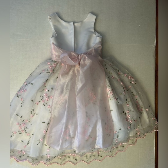 Children’s Concepts formal White & Pink embroidered Floral girls Dress Sz-6. W7 - Picture 9 of 13